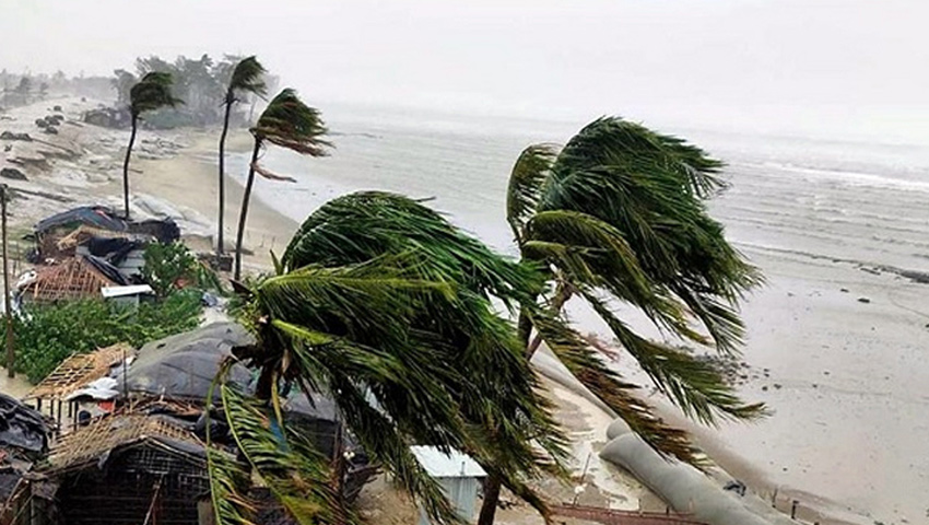 ছয় অঞ্চলের নদীবন্দরে সতর্কতা